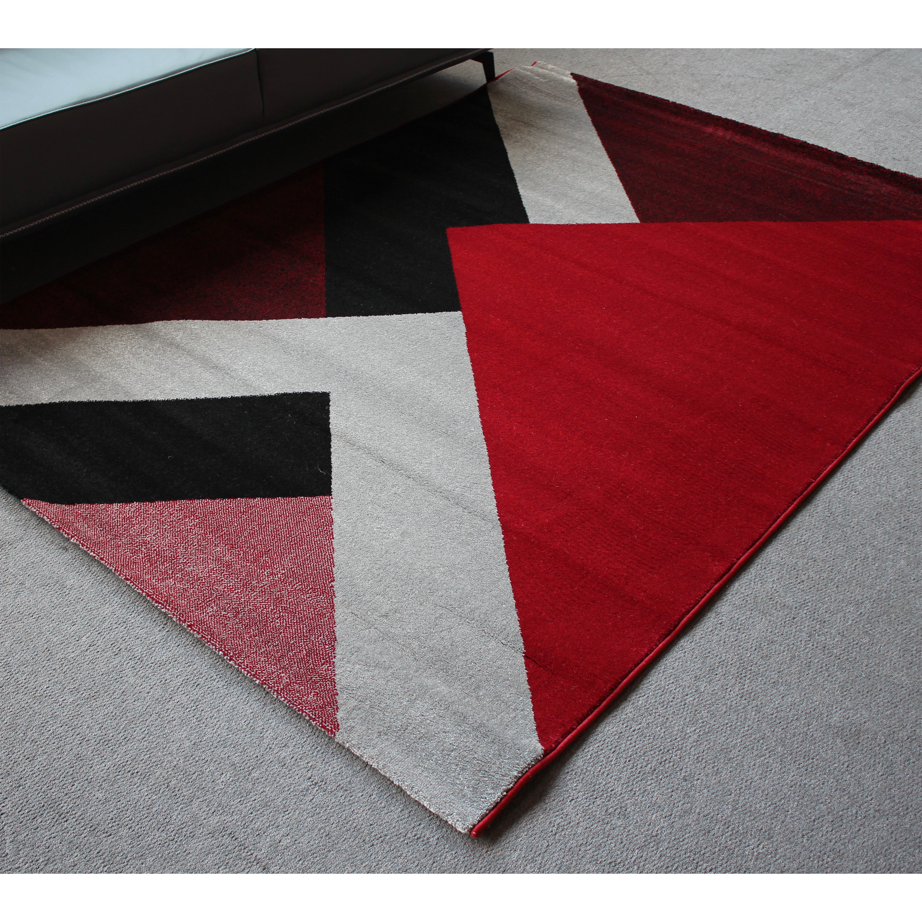 Jasmine FE158 Red Black Modern Rug