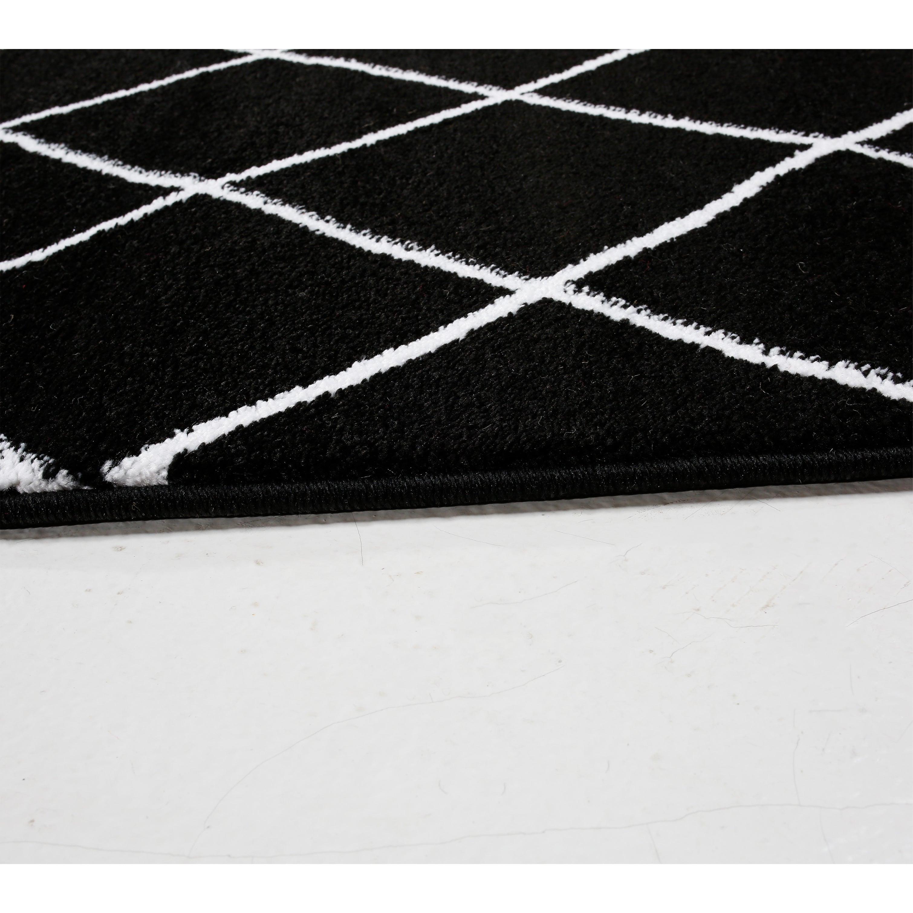 Jasmine FE420 Black Cream Modern Rug