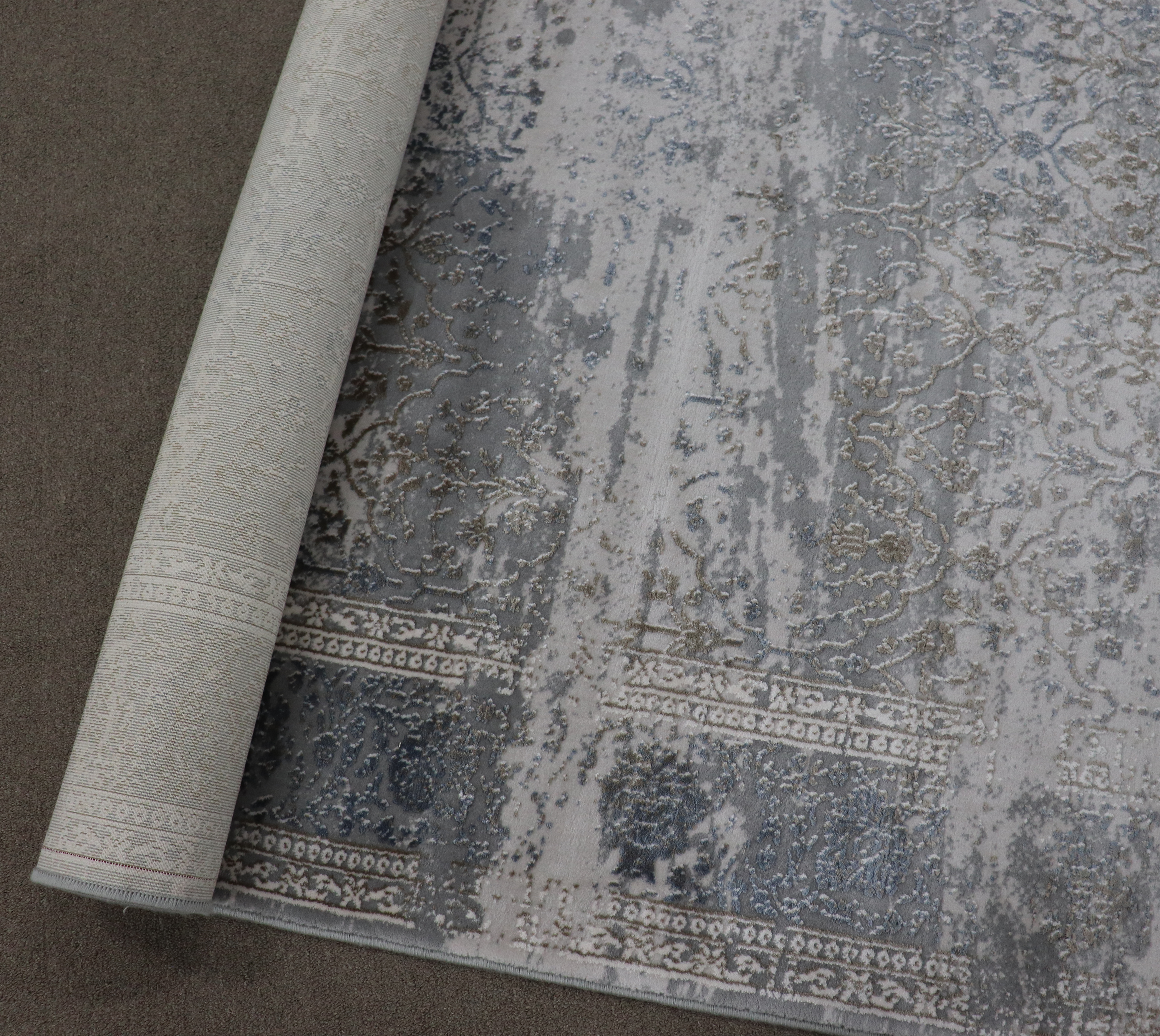 Zomorod 5114 Grey Traditional Rug